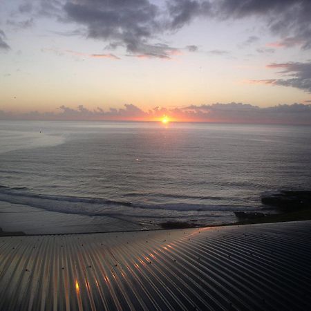 Oceanscape Luxury Beachfront Villas Scotts Head Exterior foto