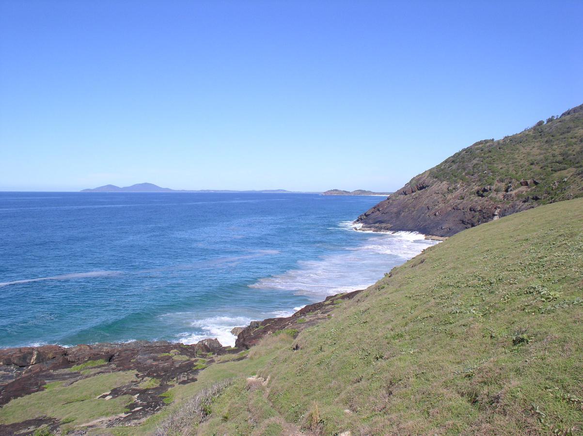 Oceanscape Luxury Beachfront Villas Scotts Head Exterior foto