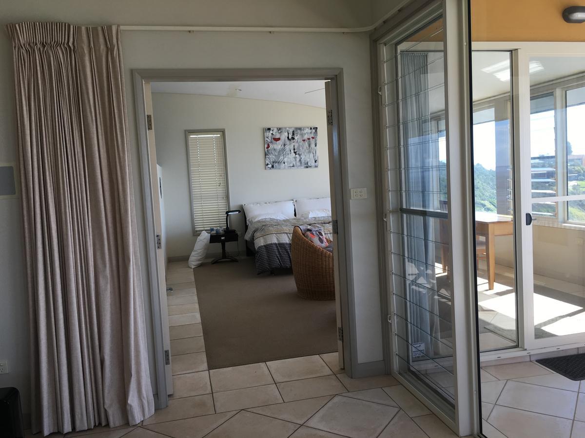 Oceanscape Luxury Beachfront Villas Scotts Head Exterior foto