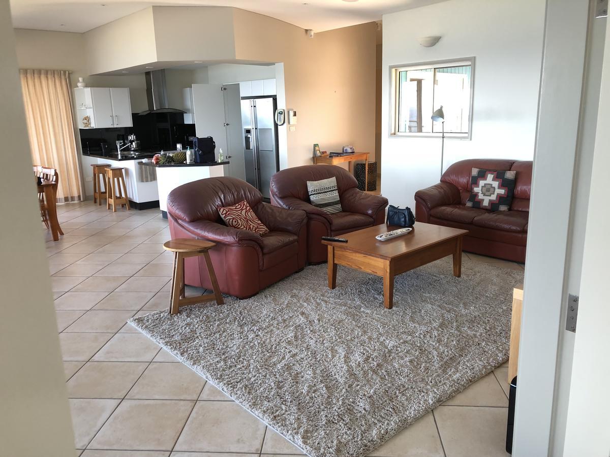 Oceanscape Luxury Beachfront Villas Scotts Head Habitación foto