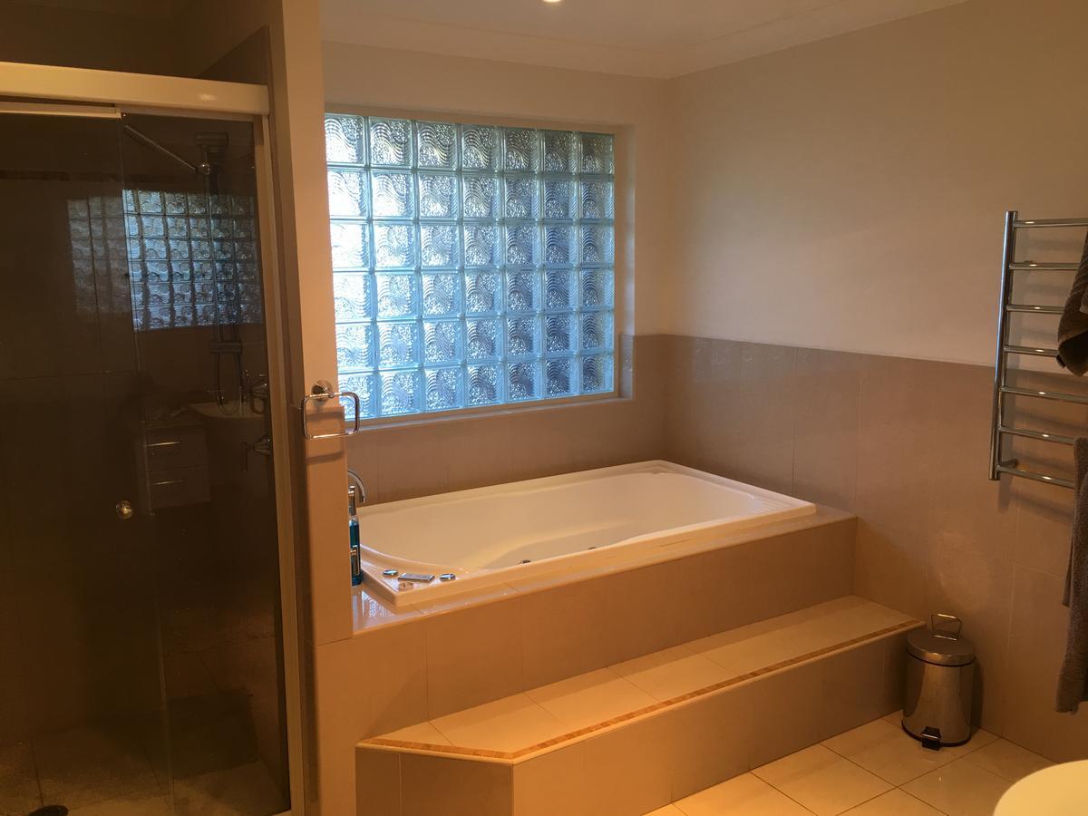 Oceanscape Luxury Beachfront Villas Scotts Head Habitación foto